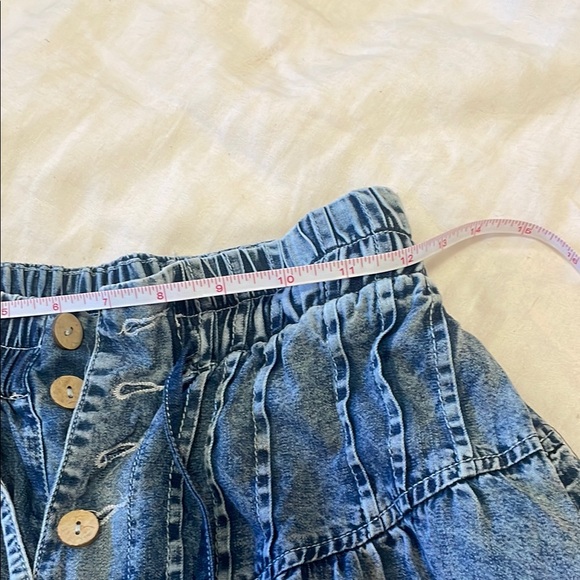 Wide-Leg Denim Pants - Picture 5 of 7